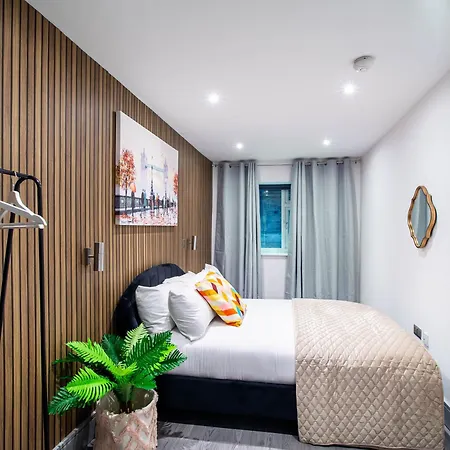 Apartment Bradford