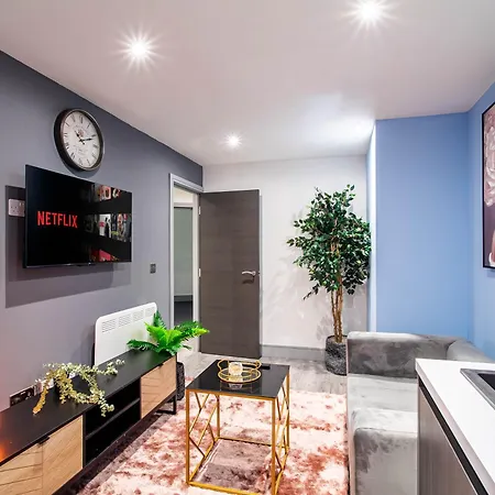 Bradford Apartment *